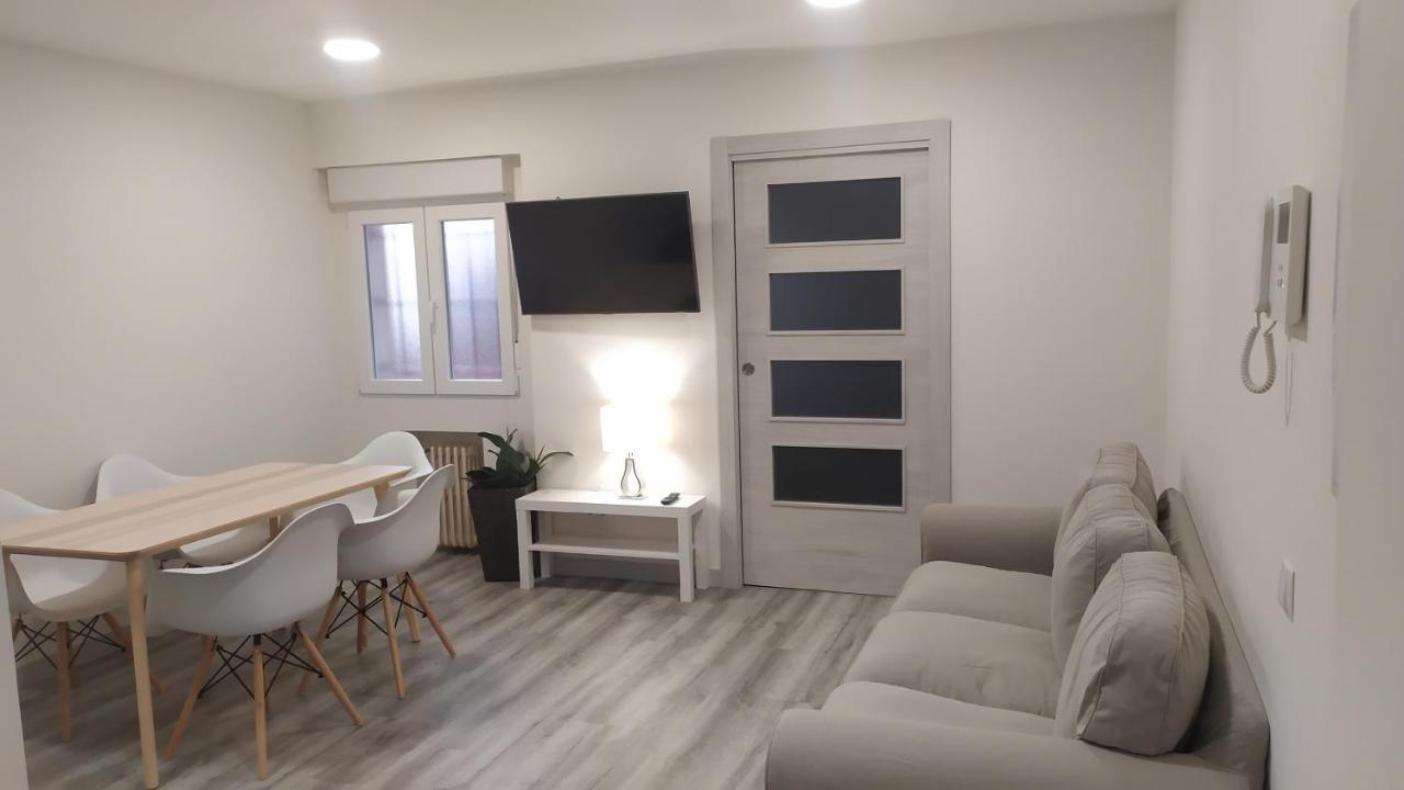 Mirrooms Οβιέδο Εξωτερικό φωτογραφία