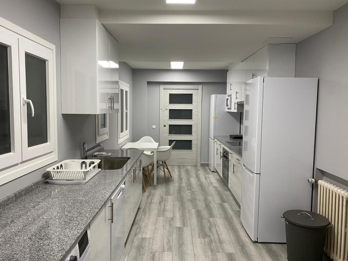 Mirrooms Οβιέδο Εξωτερικό φωτογραφία
